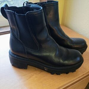 Leather Chelsea  Boots House of Harlow